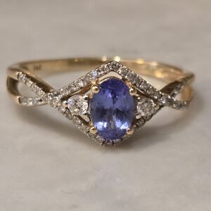 14K Yellow Gold Diamond and Oval Tanzanite Vintage Ring Sz 9 Blue Gem Jewelry AD